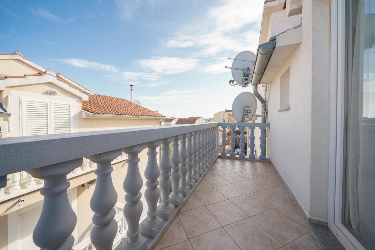 Villa Grey Stone Vodice Eksteriør billede