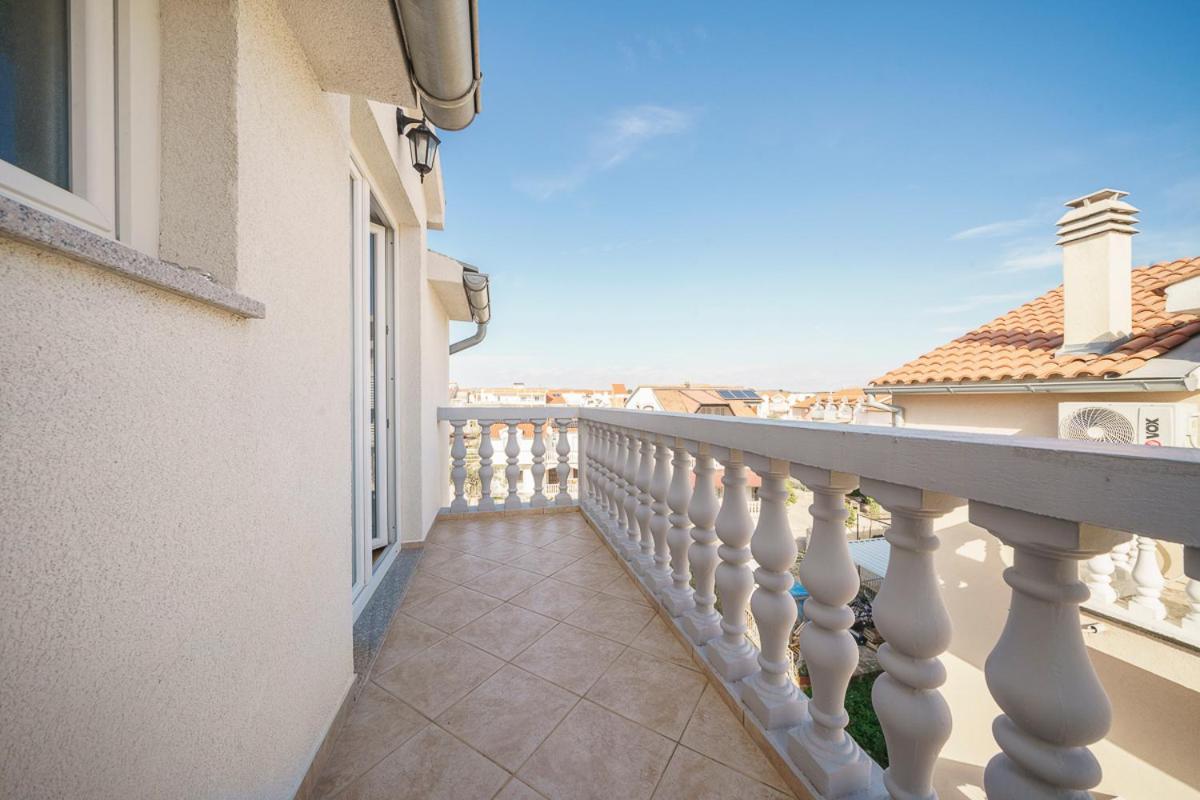 Villa Grey Stone Vodice Eksteriør billede